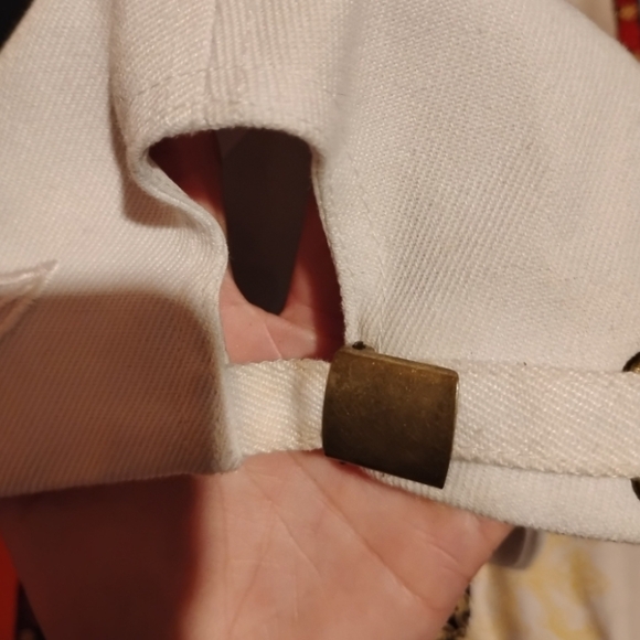 White Cap - Picture 2 of 3